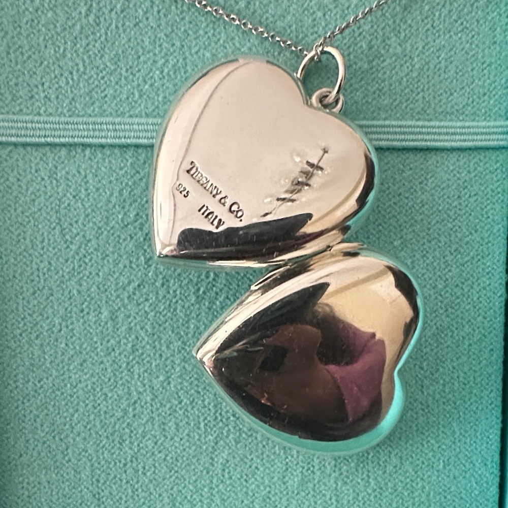 Tiffany & Co Heart Locket and Chain - Picture 5 of 15